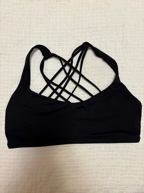 lululemon athletica Black Crisscross Strappy Sports Bra